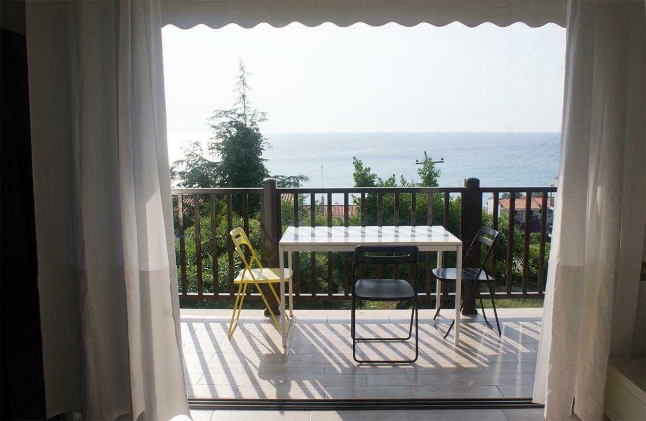Possidi Aigaiopelagitika 2-Floor Beach House Kalandra エクステリア 写真